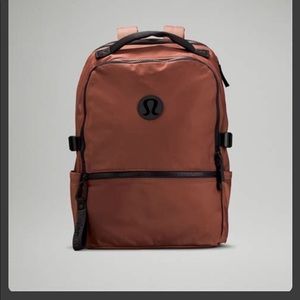 Lululemon New Crew Backpack 22L - Brown/Black - Water-Repellent Fabric